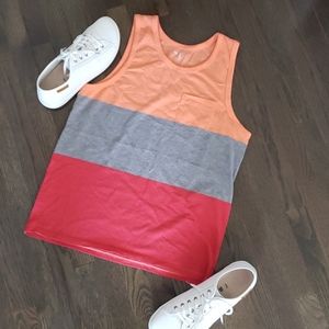Men's 🟠⚪🔴 Medium Gap No Sleeve Tee